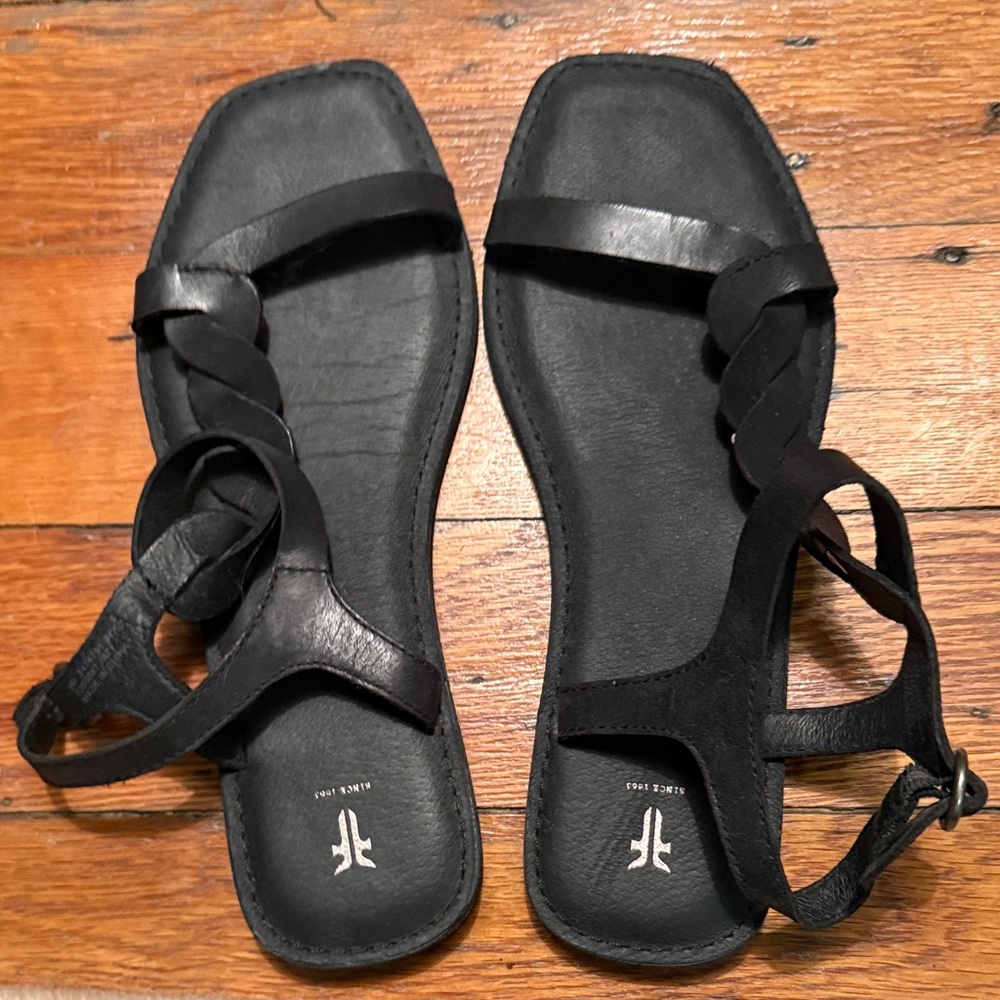 Black Frye Leather Sandals. Size 8